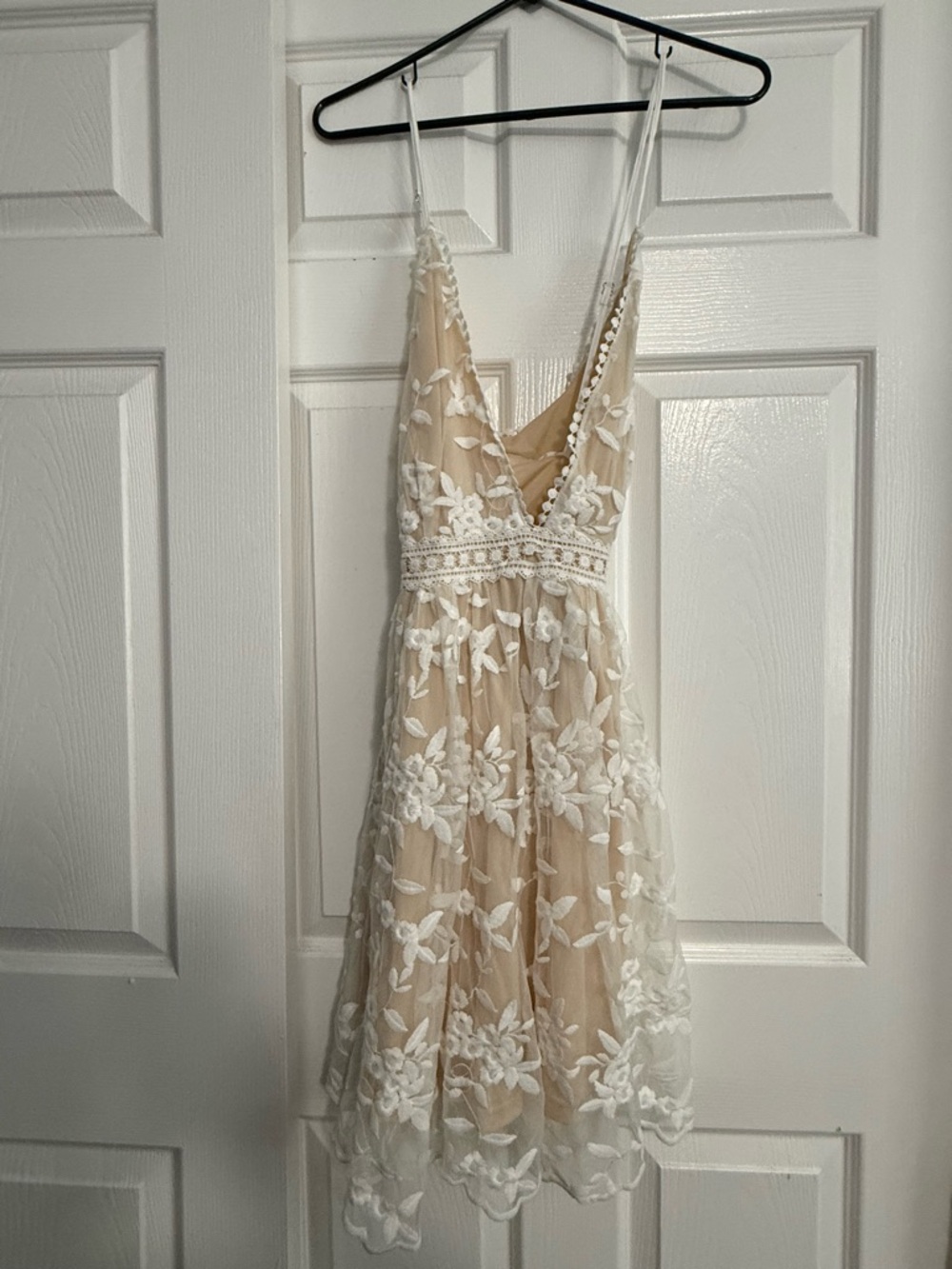 Cupshe Beige Dress with White Floral Lace Overlay